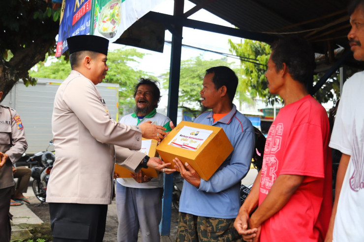 Indahnya Berbagi, Kapolres Magetan Salurkan Bantuan Kemanusian Untuk Warga