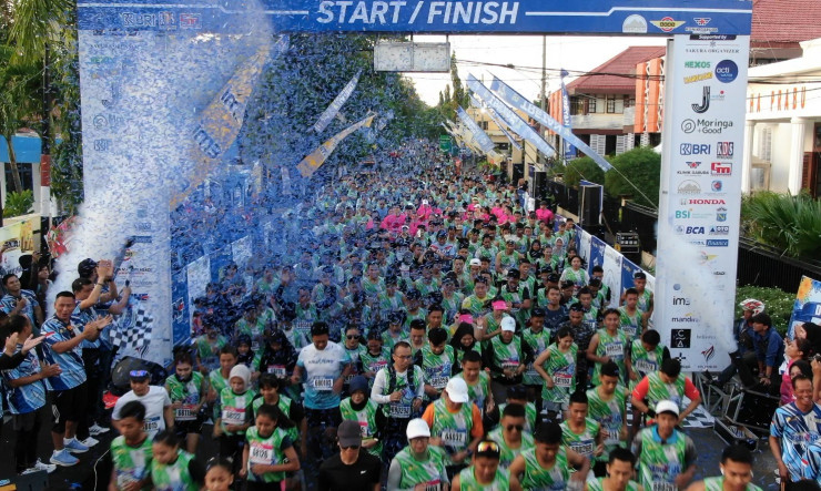 Peringati HUT Lantas, Polres Probolinggo Kota Gelar Lari Tretan Zebrun 6,8K Dengan Ratusan Runner