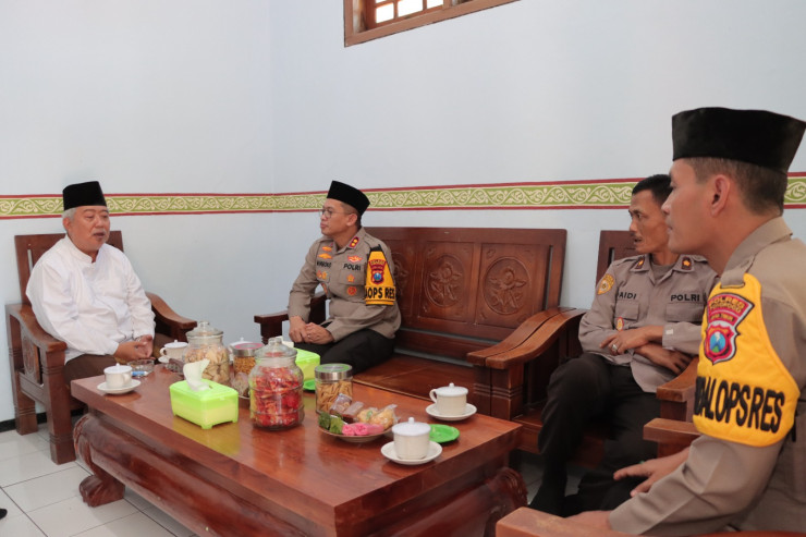 Awali Tugas Kapolres Ponorogo Kunjungi Sejumlah Ponpes, Jalin Silaturahmi Untuk Kamtibmas