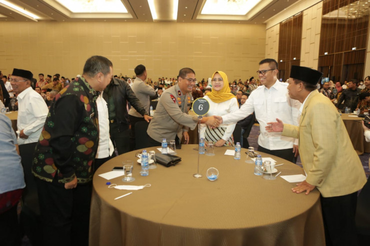 Jelang Tahun Politik, Forkopimda Jatim Hadiri Cangkrukan Bersama Menkopolhukam RI