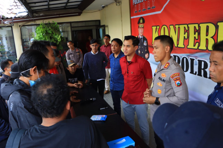 Polres Tuban Amankan 13 Terduga Pelaku Pengeroyokan di Ringoad, 3 Diantaranya Ditetapkan Tersangka