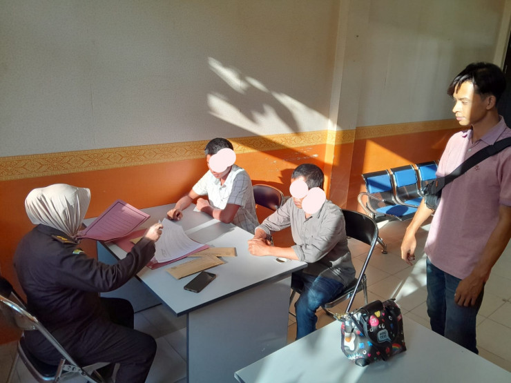 Berkas Perkara P-21, 2 Tersangka Curas Di Limpahkan Polres Sampang Ke JPU Kejaksaan Negeri Sampang