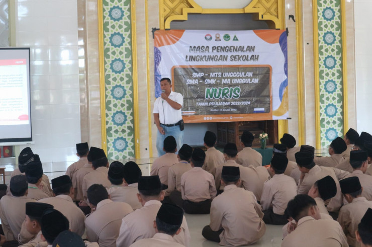 Polres Jember Sosialisasikan Bahaya Narkoba ke Pondok Pesantren