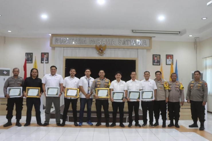 Polres Probolinggo Terima Penghargaan dari PT Pertamina atas Ungkap Kasus 31 Ton BBM Bersubsidi Jenis Solar