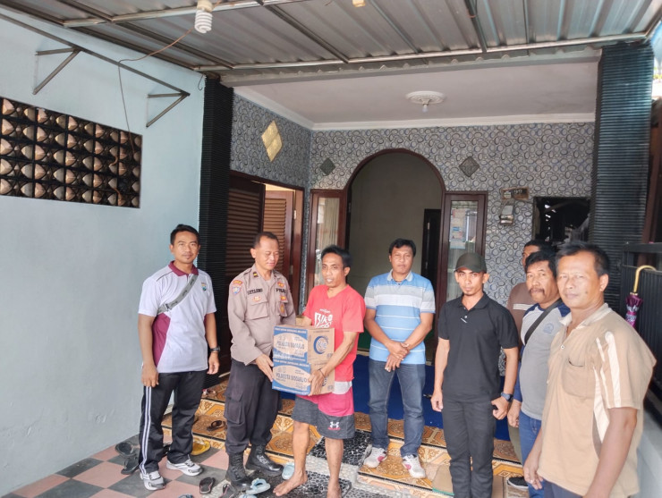 Ucapkan Belasungkawa, Kanit Binmas Polsek Buduran Takziah &amp; Silaturahmi ke Rumah Warga