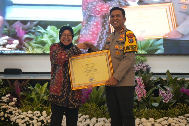 Serius Tangani Kasus Kekerasan Perempuan dan Anak, Polresta Sidoarjo Raih Penghargaan dari Menteri Sosial