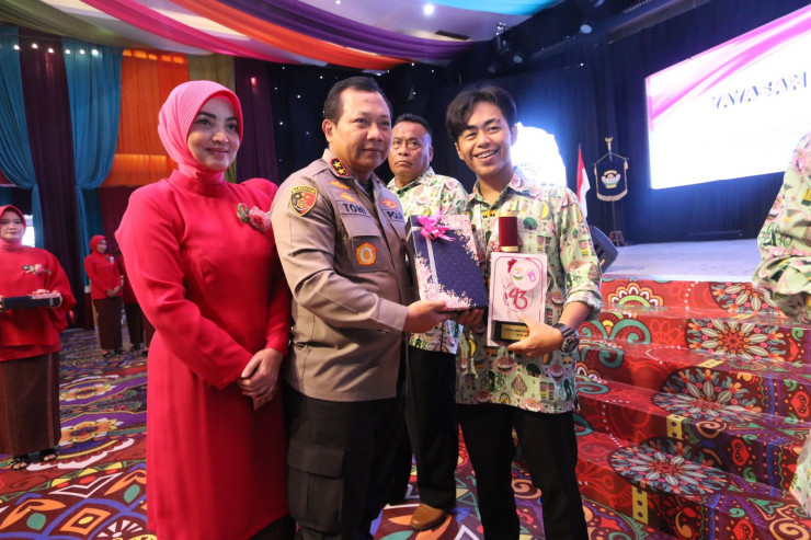 Hut ke-43 Kemala Bhayangkari, Kapolda Jatim : Bhayangkari Turut serta Bangun Citra Polri