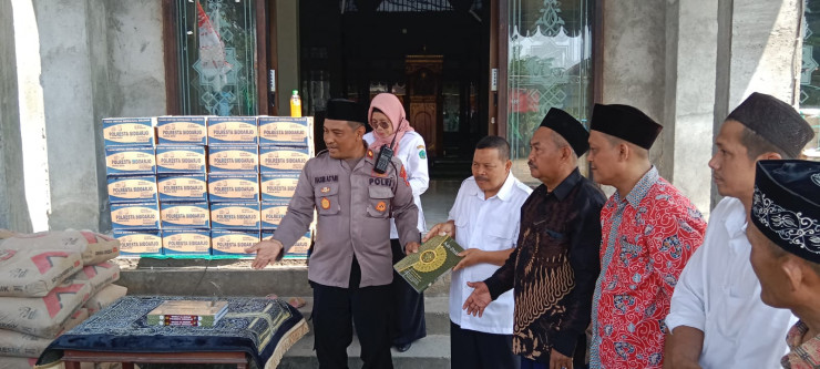 Polresta Sidoarjo Bantu Pembangunan Masjid di Balongbendo