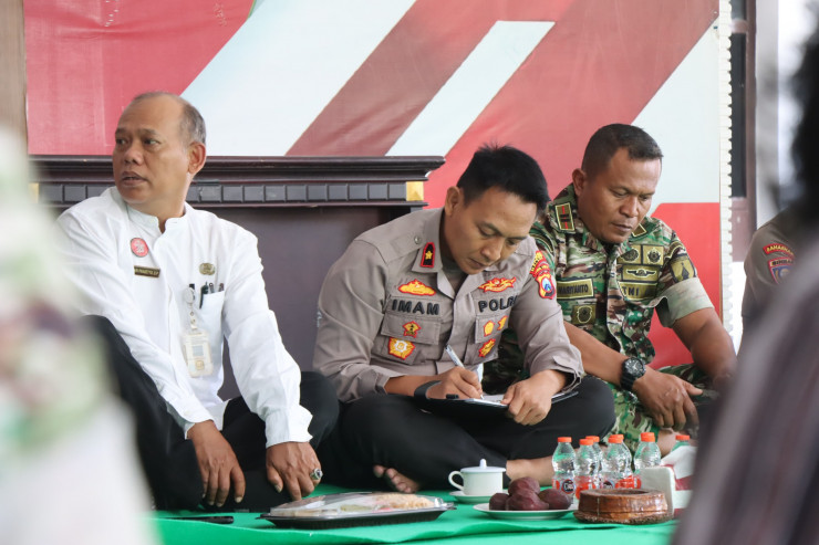 Cooling System Jelang Pilkada 2024, Polres Malang Gelar Forum Jumat Curhat di Wonosari