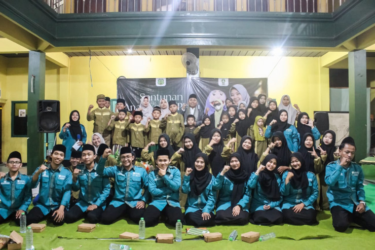 Mahasiswa HIMA PAI IAI Al Khoziny Gelar Santunan dan Buka Bersama Anak Yatim Piatu