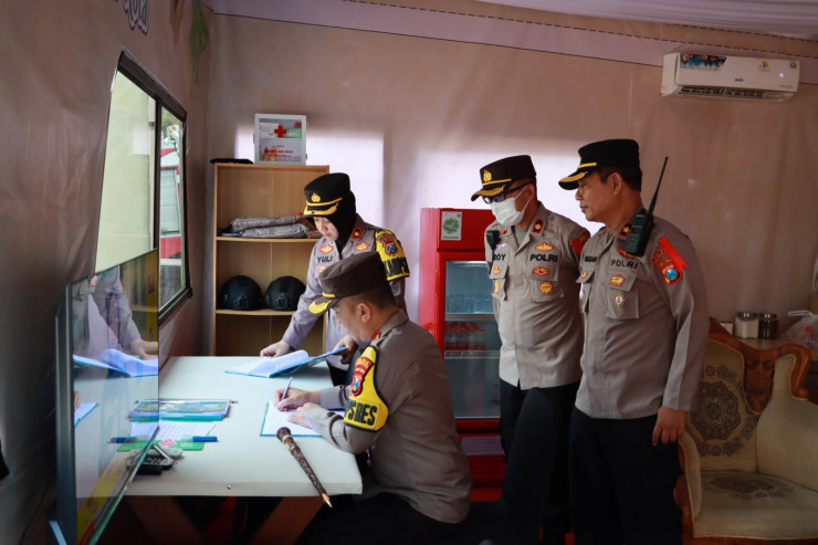 Kapolresta Mojokerto Tinjau Kesiapan Petugas Pospam dan Posyan, Pastikan Mudik Aman Berkesan,