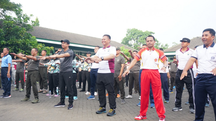 Olahraga Bersama TNI-Polri Sidoarjo Sambut Hari Bhayangkara 2023