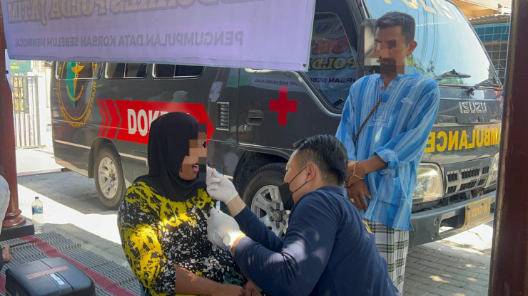 Dokkes Polda Jatim Lakukan Pengumpulan DNA Keluarga Korban di Ponpes Al Khoziny