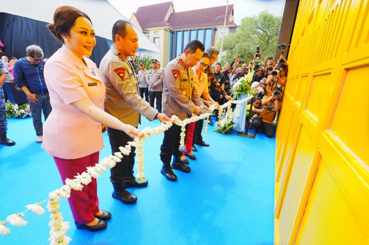 Dukung Penuh Program MBG, Kapolri Hadiri Groundbreaking 9 SPPG Polda Riau