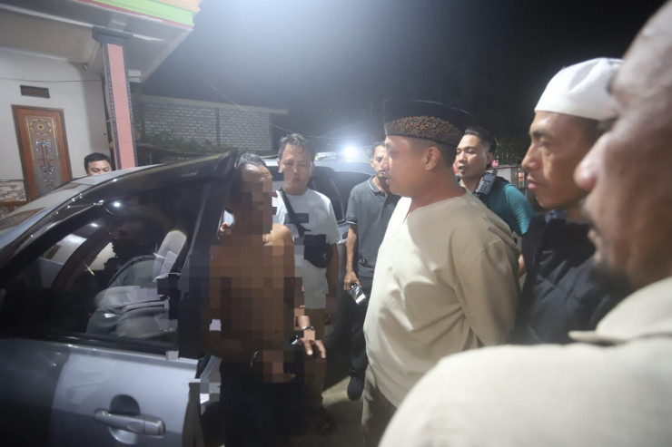 Polres Pamekasan Amankan 3 Tersangka Saat Penggrebekan di Rumah Terduga Pengedar Narkoba