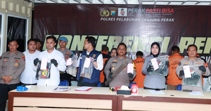 *Polres Tanjungperak Tetapkan 18 Orang Tersangka Pengrusakan Usai Final Liga 1 di Bangkalan*
