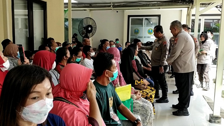 Polda Jatim Bersama YBTCI Gelar Operasi Bibir Sumbing dan Katarak Gratis