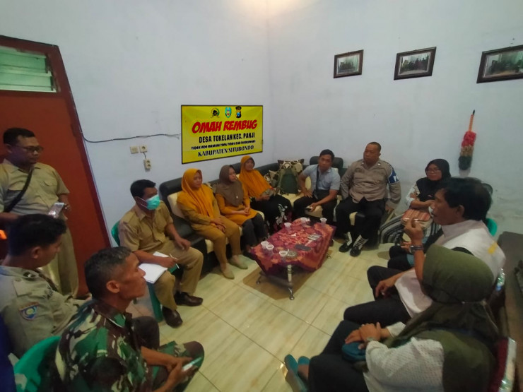 Gerak Cepat Polisi RW Bersama Babinsa Berhasil Redam Isu Santet di Situbondo