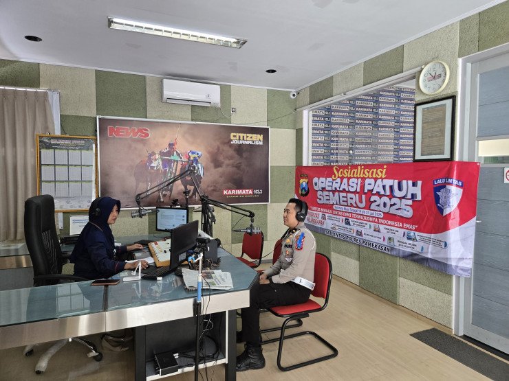 Operasi Patuh Semeru 2025 Polres Pamekasan Gandeng Media Sosialisasikan Keselamatan Berkendara