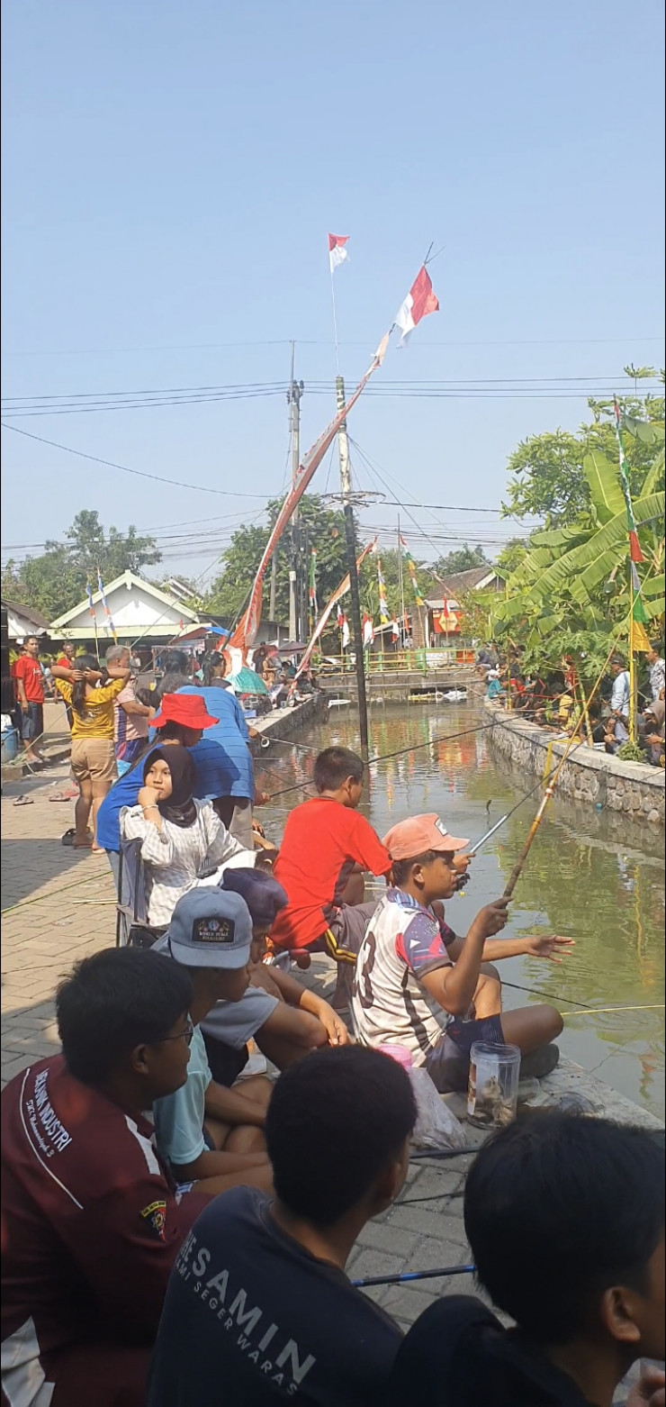 Semarak HUT Kemerdekaan RI, Warga Desa Waung Gelar Beragam Lomba dengan Swadaya Masyarakat