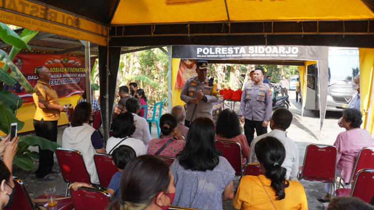 Minggu Kasih Polresta Sidoarjo di GBI Lebo