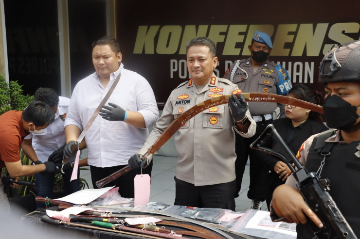 Polres Tanjung Perak Ringkus 7 Anggota Gangster Terduga Pembacok Security