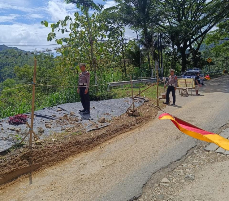 Polres Ponorogo Survai Jalur Perbatasan Jelang Operasi Lilin Semeru 2024