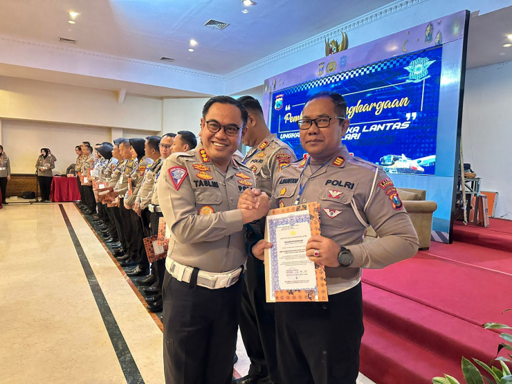 Satlantas Polres Sumenep Kembali Dapat Piagam Penghargaan dari Polda Jatim.
