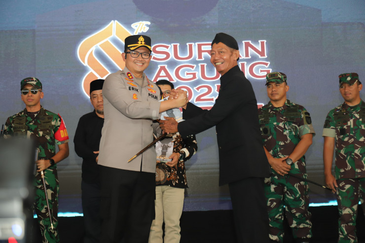 Suran Agung Kondusif Ketua Umum PSHW TM Apresiasi Kapolres Magetan