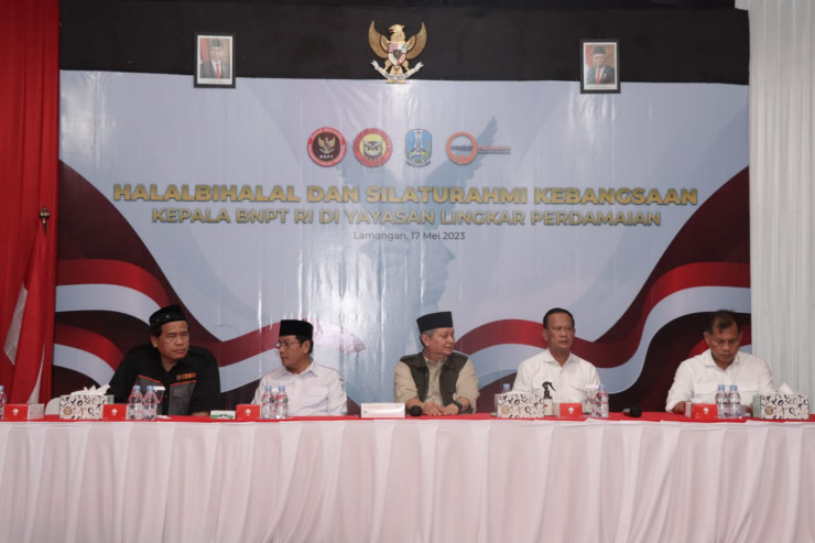 Kepala BNPT Apresiasi Polres Lamongan yang Berangkatkan Umroh Mantan Napiter