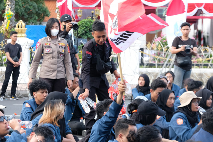 Mayday di Jatim Berjalan Aman dan Kondusif
