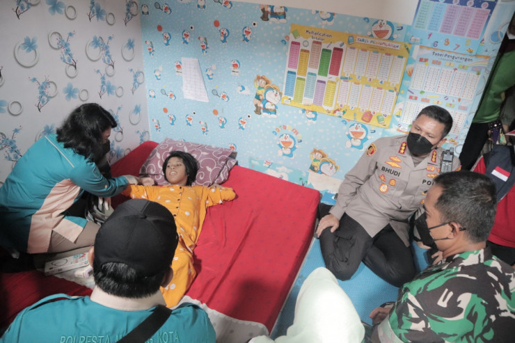 Jelang Hari Disabilitas Internasional Polresta Malang Kota Gelar Bakti Kesehatan Untuk Disabilitas