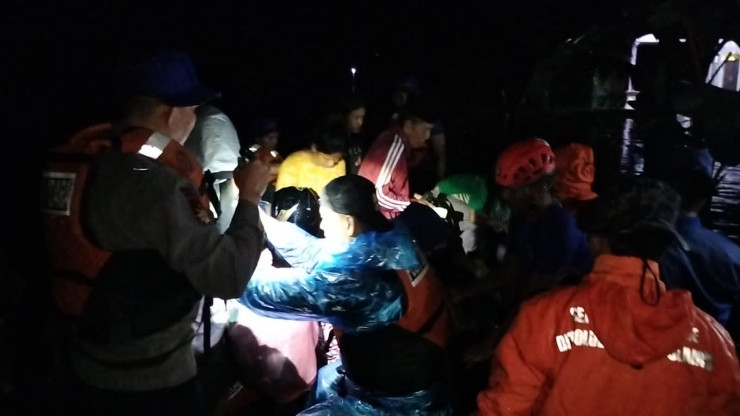 Banjir Susulan di Padang Pariaman Tim Rescue Korpolairud Evakuasi 250 Warga