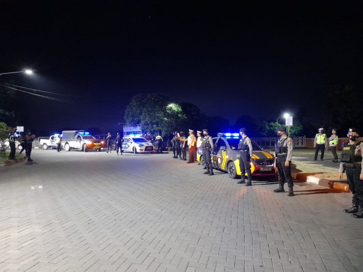 Ciptakan Kamtibmas Kondusif, Polres Gresik Gelar Patroli Rutin di Malam Hari