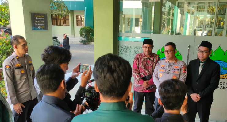 Divisi Humas Polri Gelar Sosialisasi Bahaya Radikalisme di Ponpes Bumi Sholawat Sidoarjo
