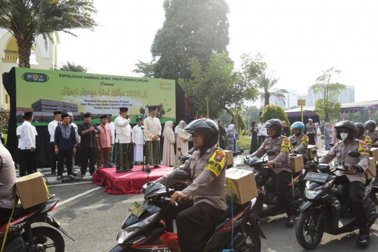 Polda Jatim Distribusian Hewan Kurban Presisi untuk Negeri di Hari Raya Idhul Adha