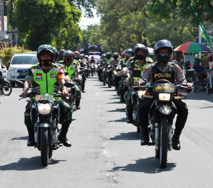 Kompak, TNI – Polri di Kota Mojokerto Patroli Bermotor Antisipasi Kemacetan Arus Mudik Balik Lebaran 2023