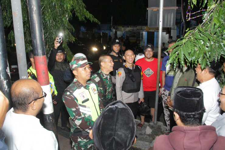 Polres Kediri Kota dan Kodim 0809 Gelar Patroli Gabungan Pastikan Kondusifitas Pascaaksi Demo