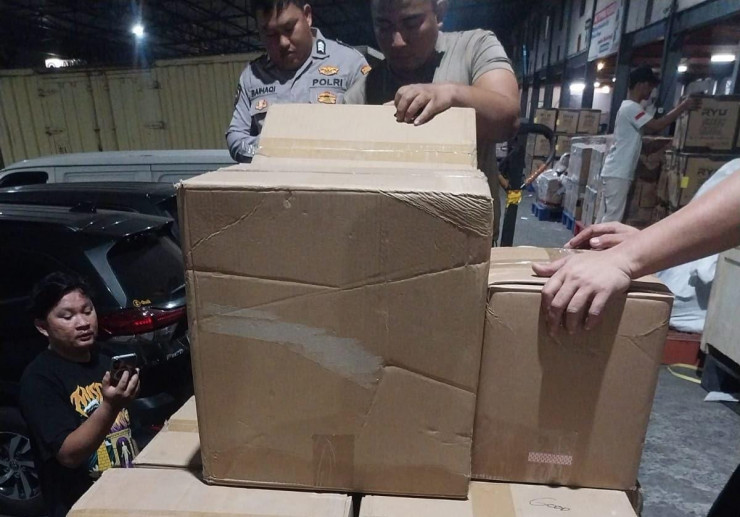 Bantuan Karhutla Polri Tiba di Kalbar, Distribusi ke Wilayah Lain Bertahap