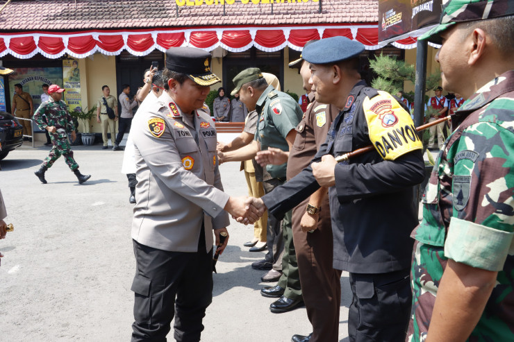 Kapolda Jatim Apresiasi Operasi Aman Suro 2023 di Kabupaten dan Kota Madiun Kondusif
