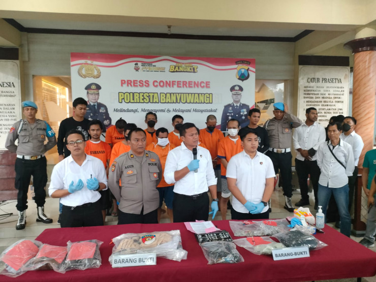 Polresta Banyuwangi Ungkap Kasus Atensi Publik, Empat Tersangka Curanmor Diamankan