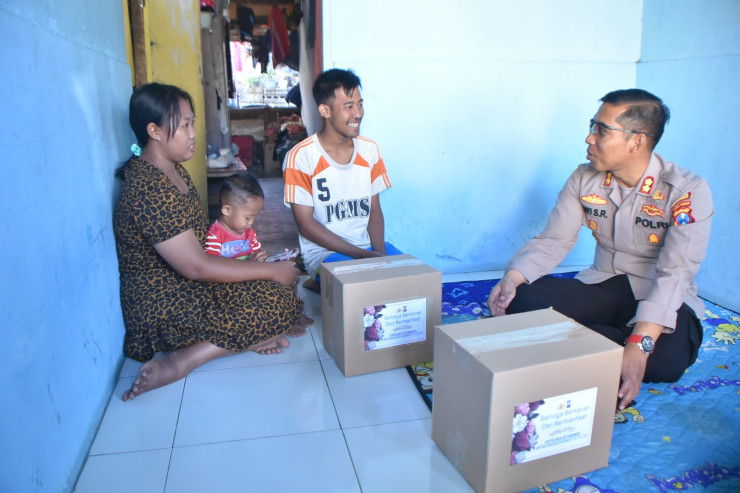 Dukung Pemerintah Tangani Stunting, Polres Situbondo Salurkan Bantuan Makanan Bergizi