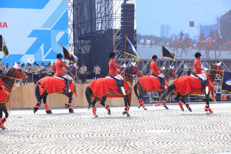 Hari Bhayangkara Ke-79 : Motor Layang, Pasukan Turangga, dan K9 Akan Meriahkan Hari Bhayangkara ke-79 di Monas