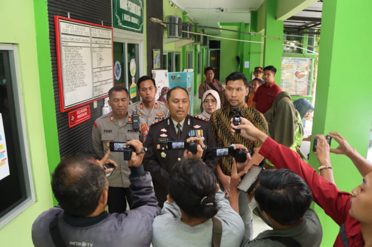 Diselamatkan Bhabinkamtibmas Polres Ngawi Bayi di Pinggir Jalan Dirawat di RSUD dr. Soeroto