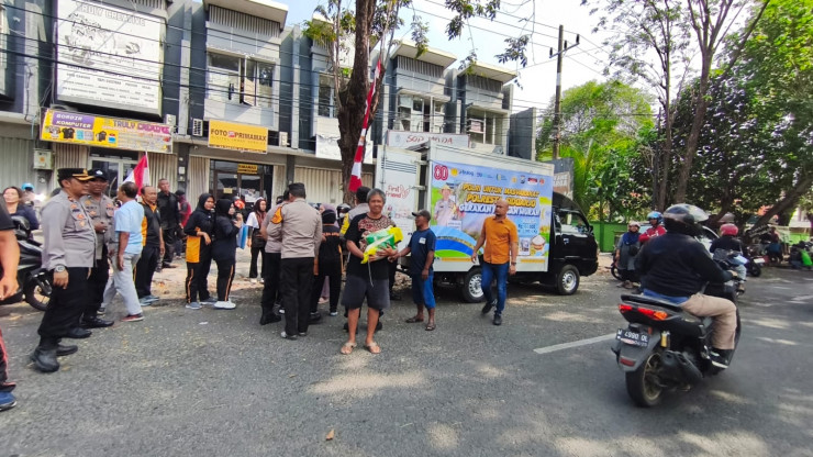 Polresta Sidoarjo Gelar Gerakan Pangan Murah Serentak di 18 Kecamatan