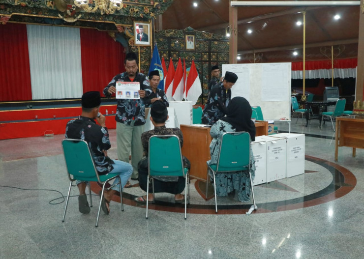 Polda Jatim Siagakan Ribuan Personel Gabungan, Pilkades Serentak Bangkalan Berjalan Kondusif