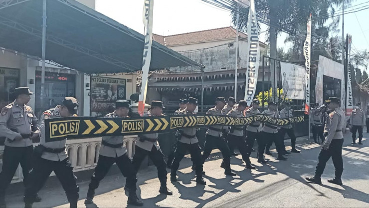 Polsek Buduran Tingkatkan Kesiapsiagaan Personel melalui Latihan Dalmas Awal