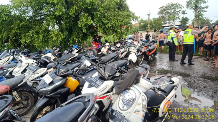 Polisi Tertibkan Balap Liar di Arteri Porong