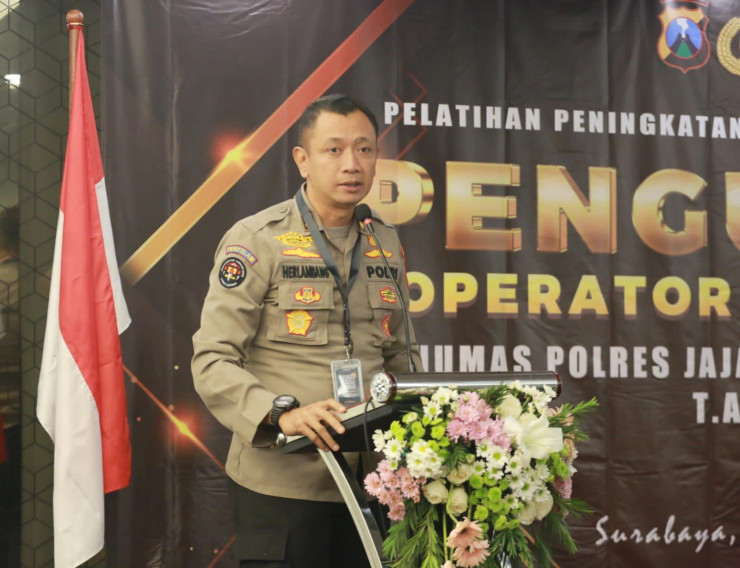 Tingkatkan Kemampuan Bidhumas Polda Jatim Gelar Penguatan Operator Sihumas Jajaran