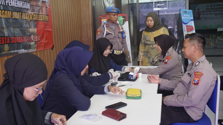 Polresta Sidoarjo Gelar Kegiatan Preventif Melalui Pemeriksaan Kesehatan Personil